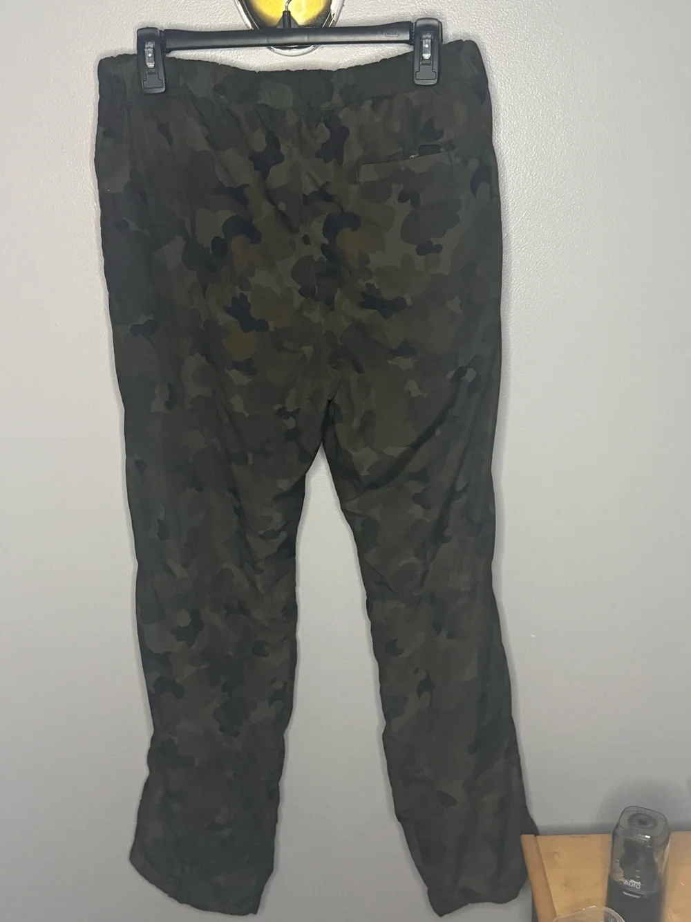 Uniqlo Mens Camouflage Fleece Lined Utility Pants - Picture 2 of 5